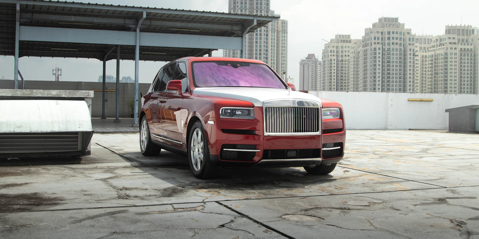 Red Rolls-Royce Cullinan